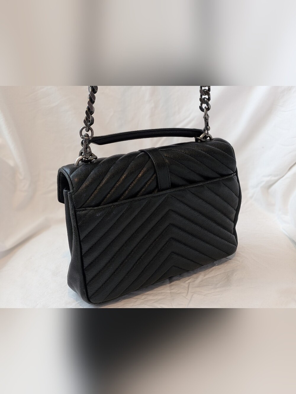Saint Laurent Black Quilted Chevron Leather Shoulder Bag with YSL Logo - Picture 5 of 8